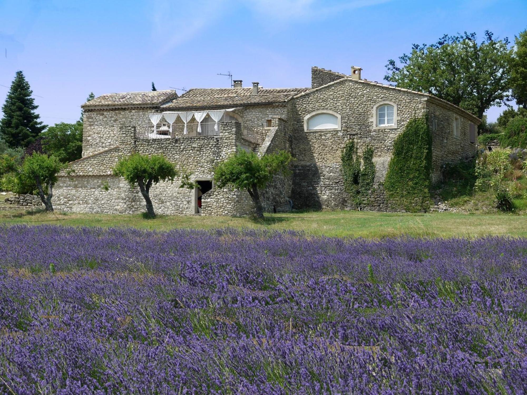 La Ferme Les Eybrachas Réauville Exterior foto